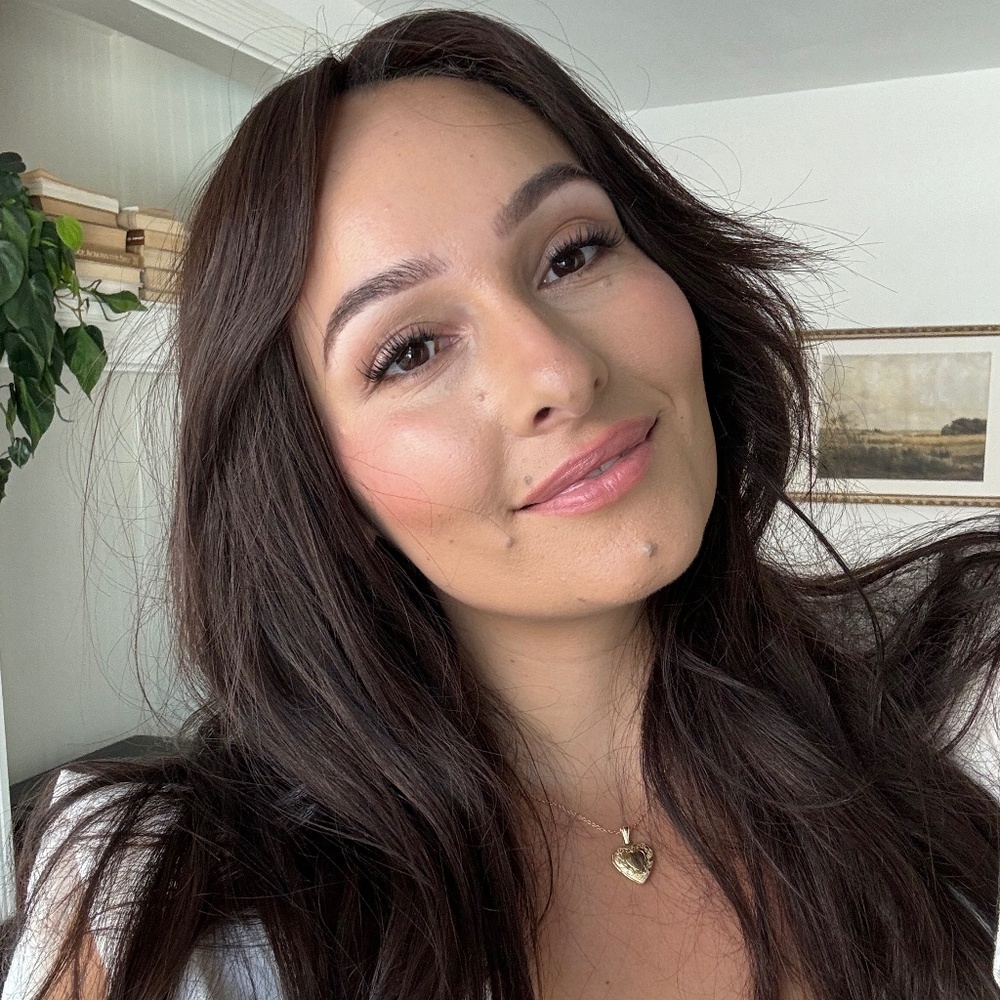 Meet your Posher, Vanessa